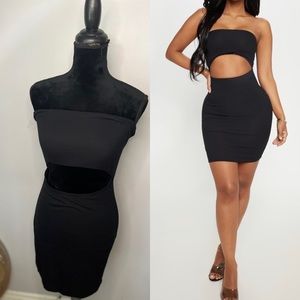Cute black sleeveless dress